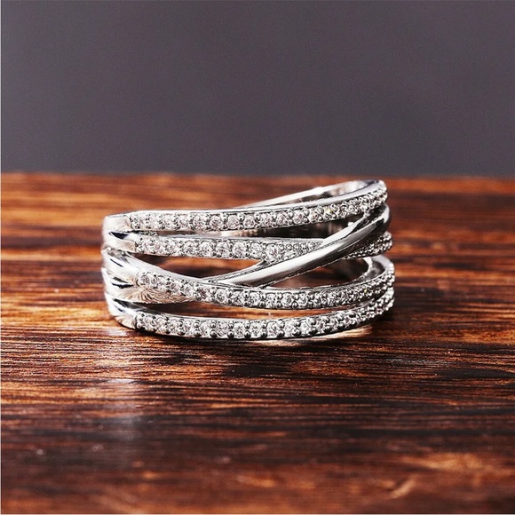 New 925 Silver Multilayered Diamond Ring - Picture 2 of 6